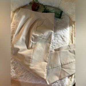 NWOT WORTHINGTON - Tan/White slim ankle pants. Sz 10
